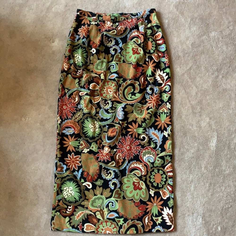 Intriguing Threds floral print maxi skirt.